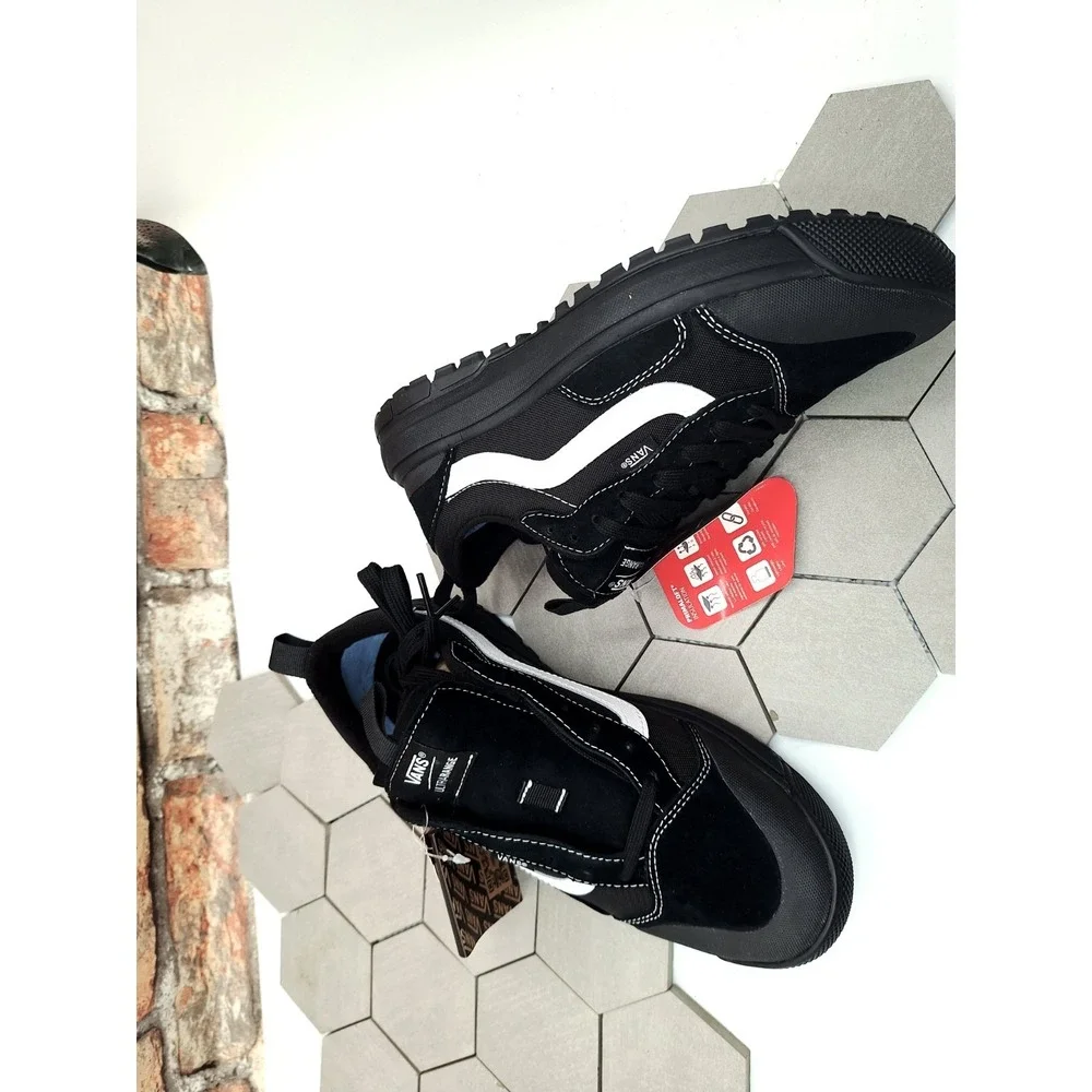 VANS UltraRange Exo Mt Waterproof Black Women Sneakers Shoes Sz 8 Rare New 2021